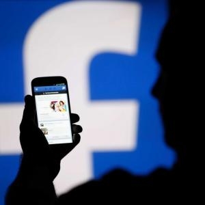 Chỉ Cần Facebook Là Đủ? - Facebook, Bán hàng trên FB, FB